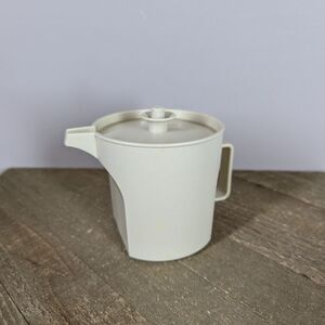 Vintage Tupperware Creamer Pitcher Beige #800-19 With Lid